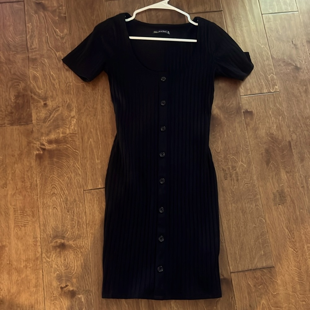 Abercrombie & Fitch scoop neck, faux button front dress. XS